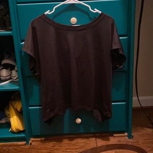 Born primitive crop top small